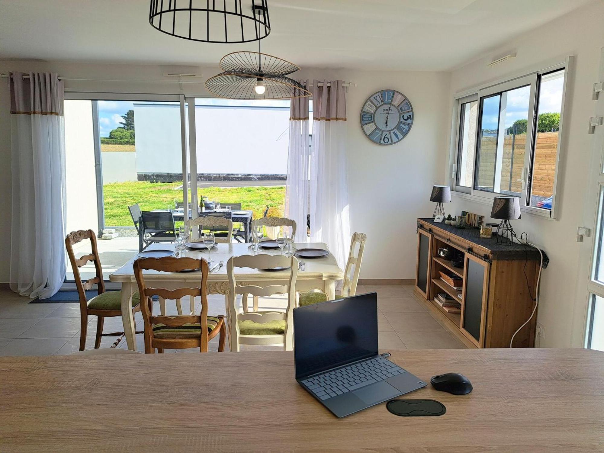 Single Storey Holiday Home In Cléder Exteriör bild