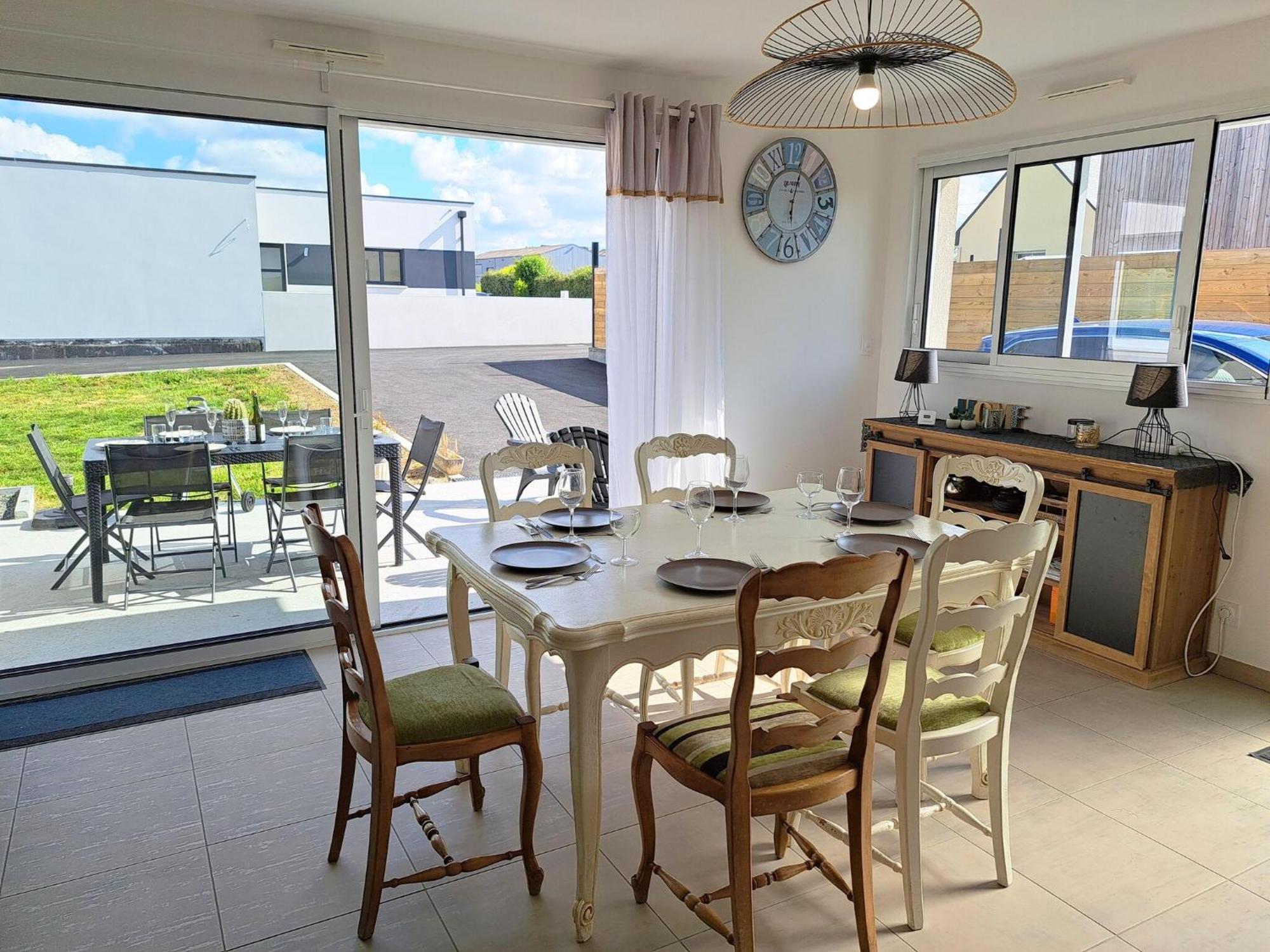 Single Storey Holiday Home In Cléder Exteriör bild