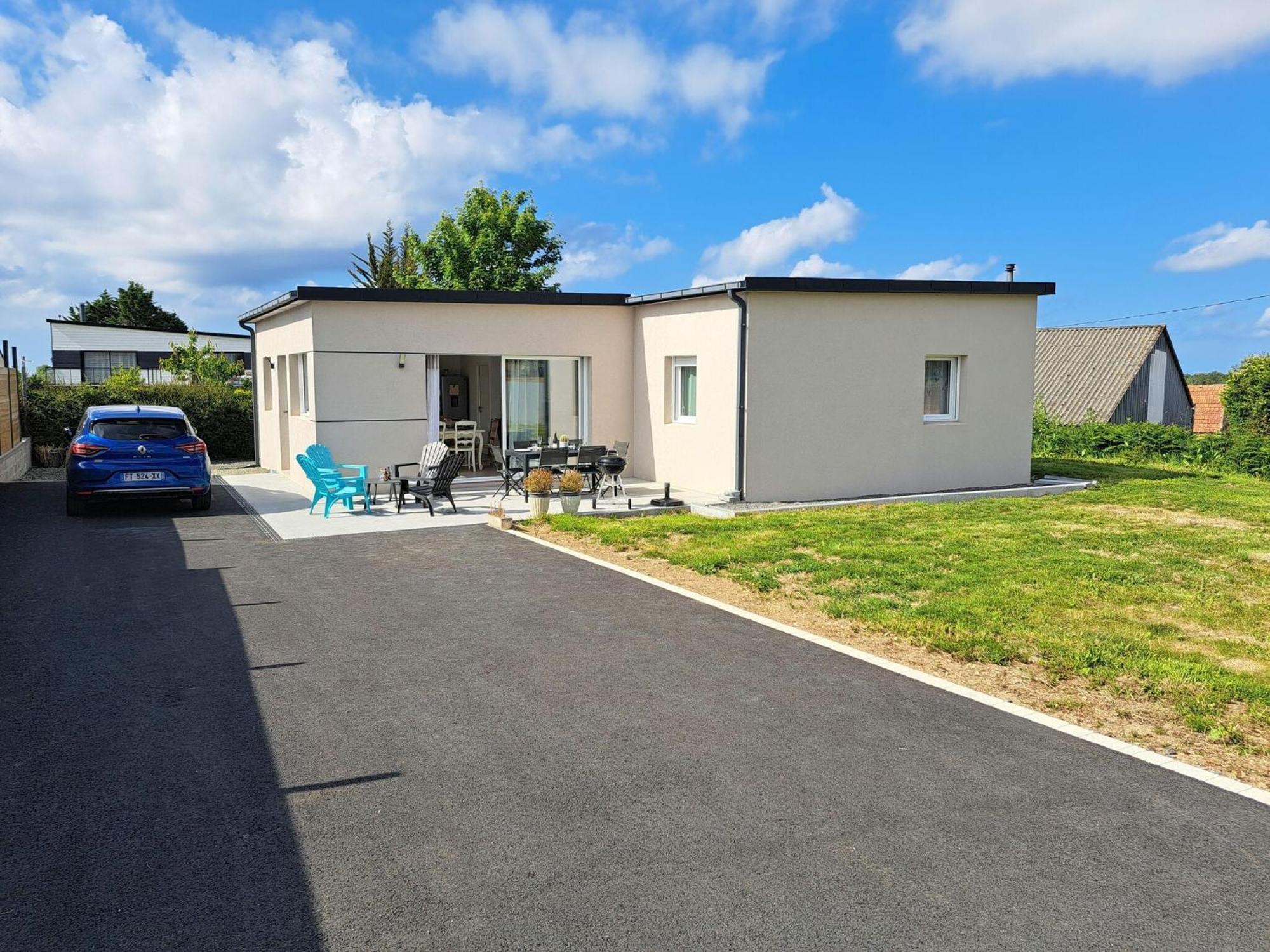 Single Storey Holiday Home In Cléder Exteriör bild